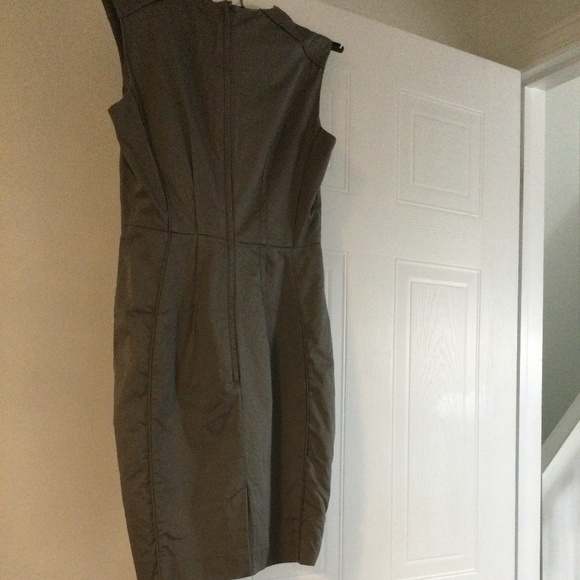 Dress - Picture 3 of 6